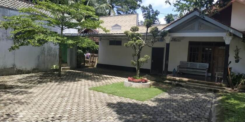 Imagen general del Hotel Pondok Wisata Jati Diri Jatijajar Syariah. Foto 14