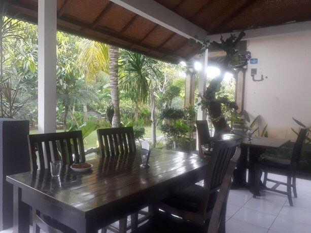 Imagen del bar/restaurante del Hotel Pondok Wisata Sartaya 2. Foto 18