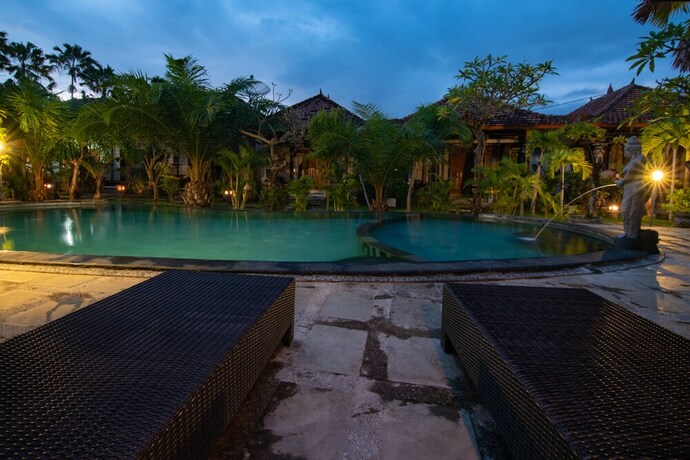 Imagen de la piscina del Hotel Pondok Wisata Sartaya 2. Foto 40