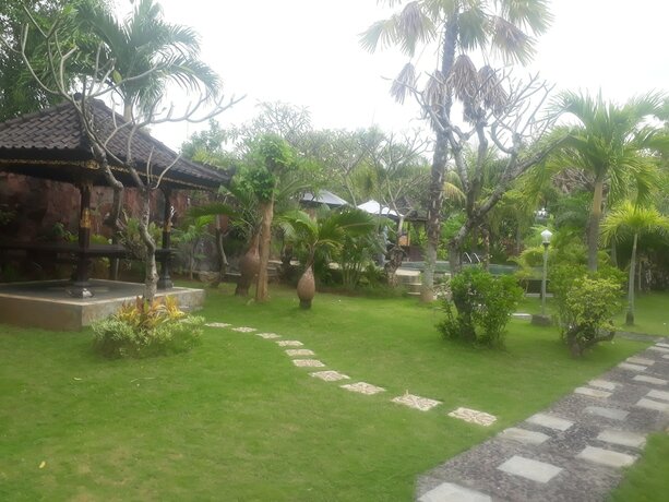 Imagen de los exteriores del Hotel Pondok Wisata Sartaya 2. Foto 32