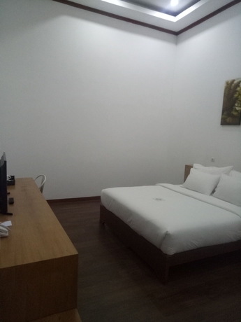 Imagen de la habitación del Hotel Pondokan Tjiburial. Foto 6