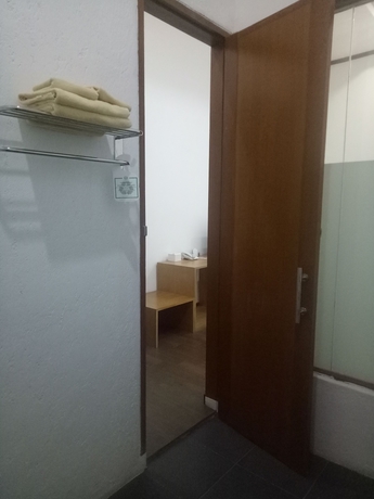 Imagen de la habitación del Hotel Pondokan Tjiburial. Foto 15