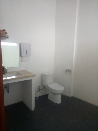 Imagen de la habitación del Hotel Pondokan Tjiburial. Foto 17