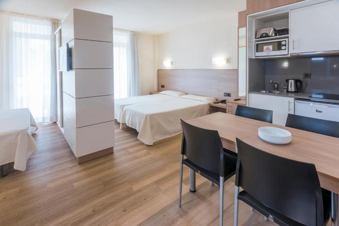 Imagen general del Hotel Ponient Marinada 4* and Aparthotel Marinada 2* by PortAventura World. Foto 14