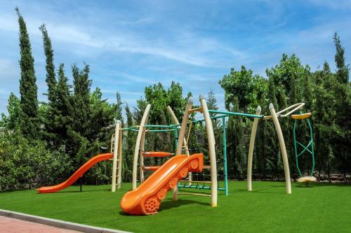 Imagen de los interiores del Hotel Ponient Piramide Salou by Port Aventura World. Foto 10