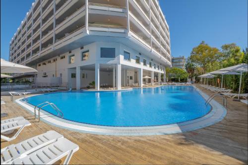 Imagen general del Hotel Ponient Piramide Salou by Port Aventura World. Foto 1