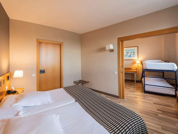 Imagen de la habitación del Hotel Ponient Vila Centric by PortAventura World. Foto 3