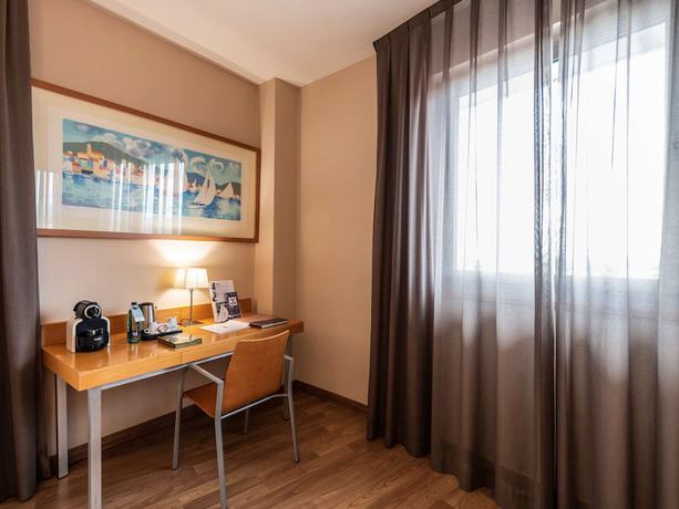 Imagen de la habitación del Hotel Ponient Vila Centric by PortAventura World. Foto 9