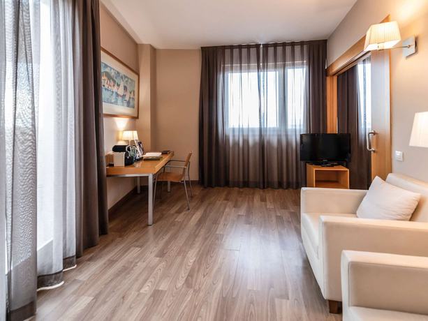 Imagen de la habitación del Hotel Ponient Vila Centric by PortAventura World. Foto 11
