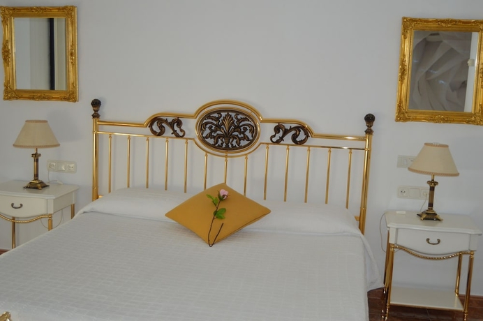 Imagen de la habitación del Hotel Poniente. Foto 10