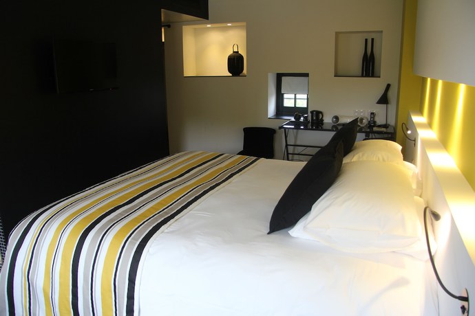 Imagen de la habitación del Hotel Pont Levis By Franck Putelat. Foto 20