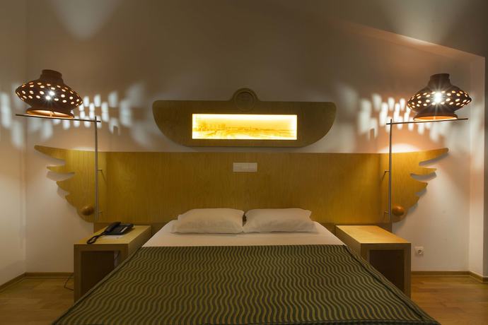 Imagen de la habitación del Hotel Ponta Delgada. Foto 39