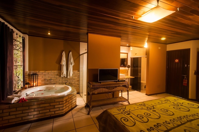 Imagen de la habitación del Hotel Ponta Do Madeiro. Foto 15