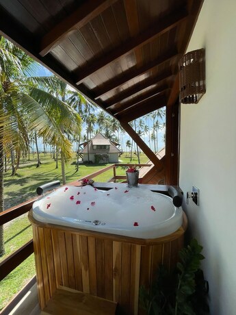 Imagen general del Hotel Pontal dos Carneiros Beach Bungalows. Foto 8