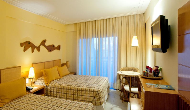 Imagen de la habitación del Hotel Pontalmar Praia. Foto 2