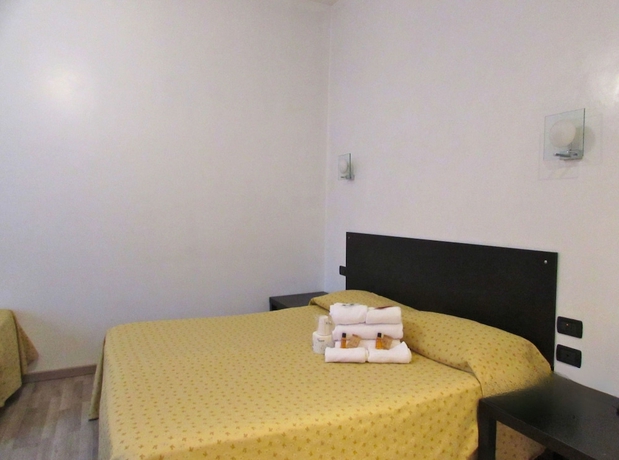 Imagen de la habitación del Hotel Ponte Sassi. Foto 8