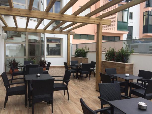 Imagen de los exteriores del Hotel Ponte Sor. Foto 6