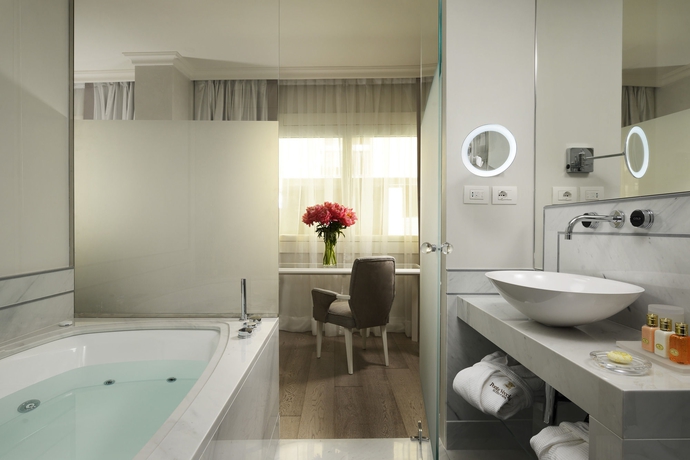 Imagen de la habitación del Hotel Ponte Vecchio Suites and Spa. Foto 12