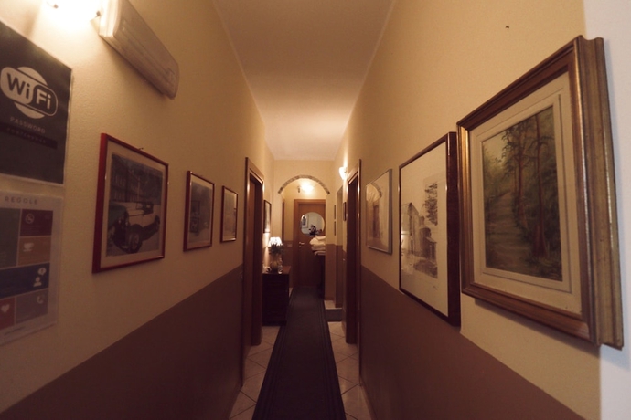 Imagen de los interiores del Hotel Pontenuovo. Foto 13