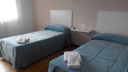 Imagen de la habitación del Hotel Ponterroxan. Foto 7