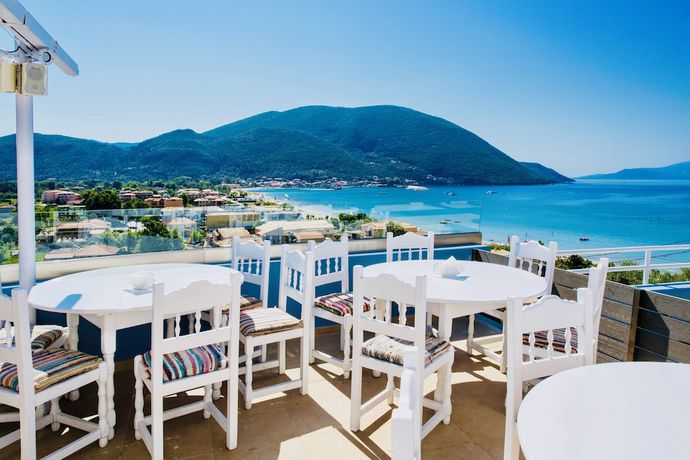 Imagen del bar/restaurante del Hotel Ponti Beach. Foto 4