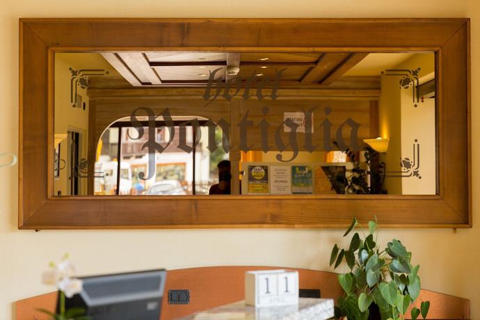 Imagen de los interiores del Hotel Pontiglia. Foto 18