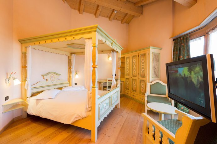 Imagen de la habitación del Hotel Pontiglia. Foto 16