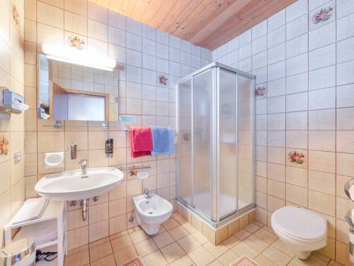 Imagen de la habitación del Hotel Pontives. Foto 5