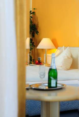 Imagen de la habitación del Hotel Pontivy. Foto 9