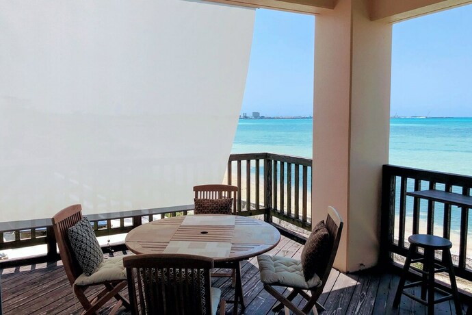 Imagen de la habitación del Hotel Pontoon. Foto 31