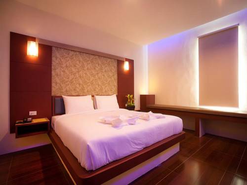 Imagen de la habitación del Hotel Poo Chan Dra Resort. Foto 5