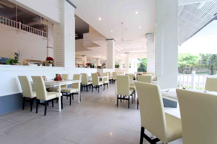 Imagen del bar/restaurante del Hotel Pooh Beach Resort and Spa. Foto 3