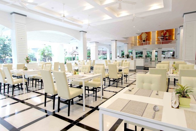Imagen del bar/restaurante del Hotel Pooh Beach Resort and Spa. Foto 4