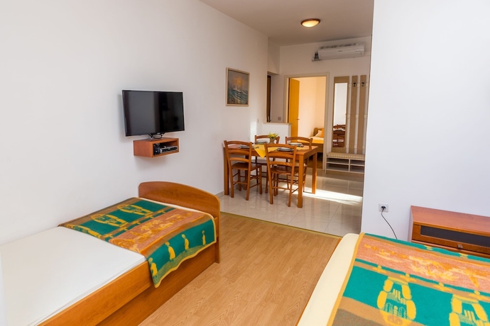 Imagen de la habitación del Hotel Pool Apartments Galeb. Foto 15