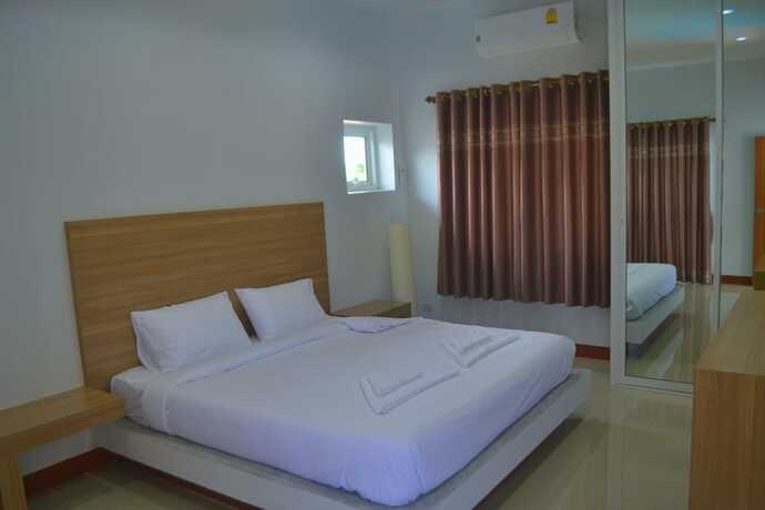 Imagen general del Hotel Pool House Lanska. Foto 7