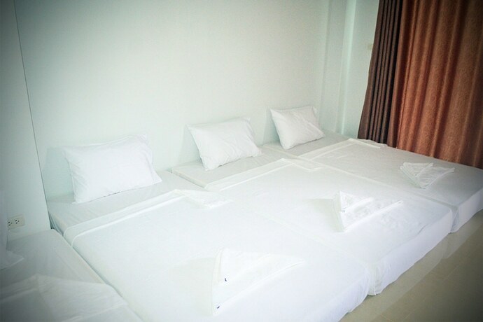 Imagen general del Hotel Pool House Lanska. Foto 12