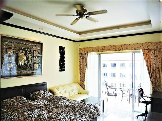 Imagen general del Hotel Pool View Apartment. Foto 13