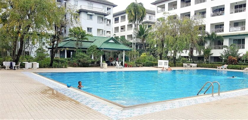 Imagen general del Hotel Pool View Apartment. Foto 18