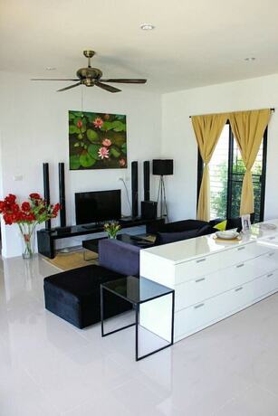 Imagen de la habitación del Hotel Pool Villa 451. Foto 9