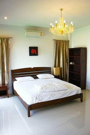 Imagen de la habitación del Hotel Pool Villa 451. Foto 12