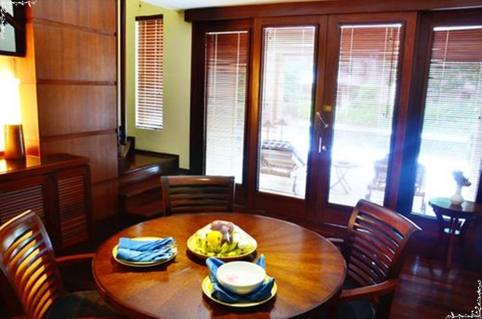 Imagen de la habitación del Hotel Pool Villa Merumatta Senggigi. Foto 15