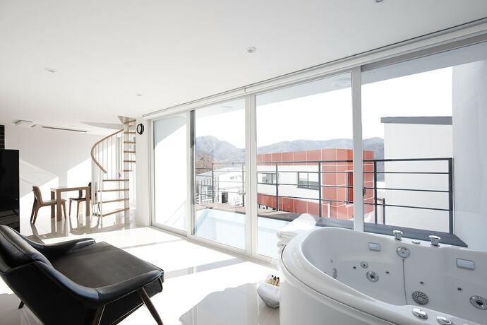 Imagen general del Hotel Pool Villa Shiny River. Foto 11