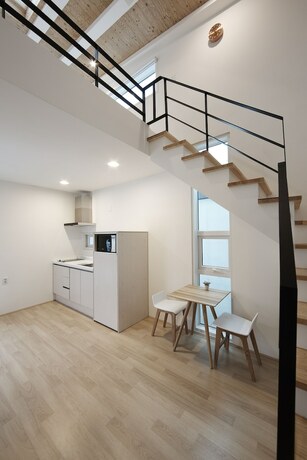 Imagen general del Hotel Pool Villa Shiny River. Foto 16