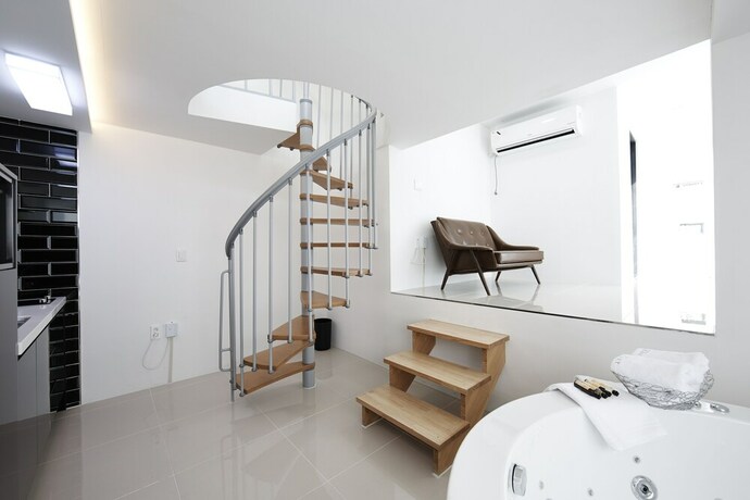 Imagen de la habitación del Hotel Pool Villa Shiny River. Foto 25