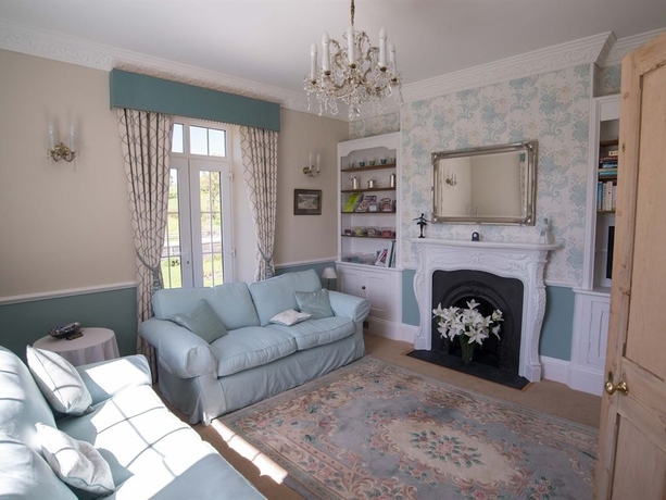 Imagen de los interiores del Hotel Poole Farm. Foto 10