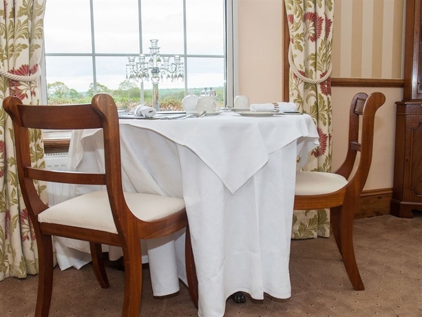 Imagen del bar/restaurante del Hotel Poole Farm. Foto 3