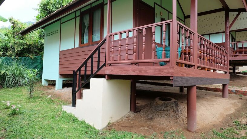 Imagen de la habitación del Hotel Pooltrap Village Bungalow. Foto 30