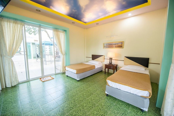 Imagen de la habitación del Hotel Poomvarin Resort. Foto 3