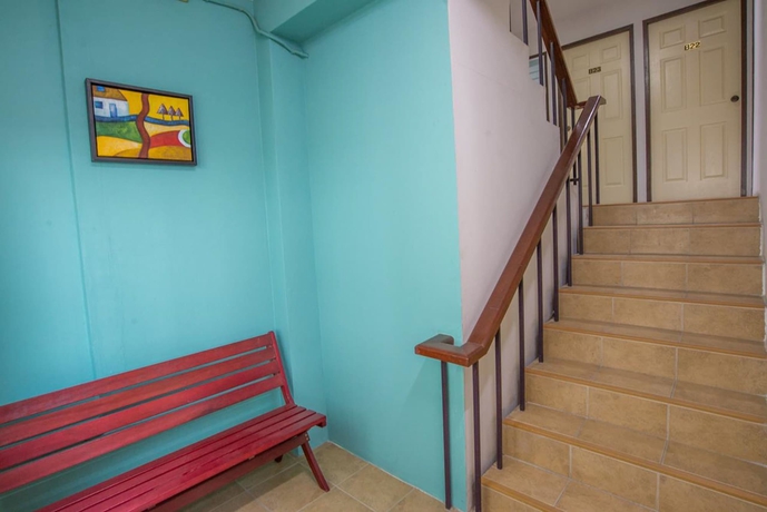 Imagen de los interiores del Hotel Poon Sook Apartment. Foto 10