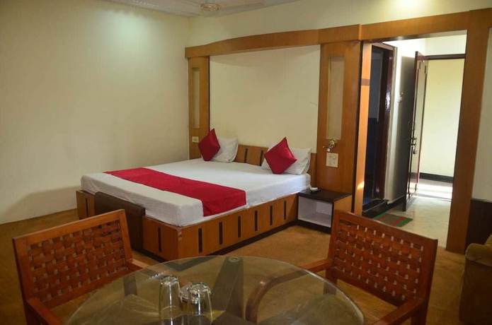 Imagen de la habitación del Hotel Poonam. Foto 2